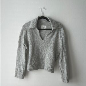 Abercrombie & Fitch Gray V-Neck Sweater